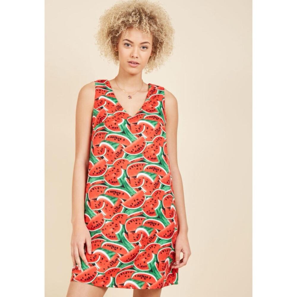 ModCloth Compania Fantastica Do Juicy What I See Shift Dress watermelon V-neck